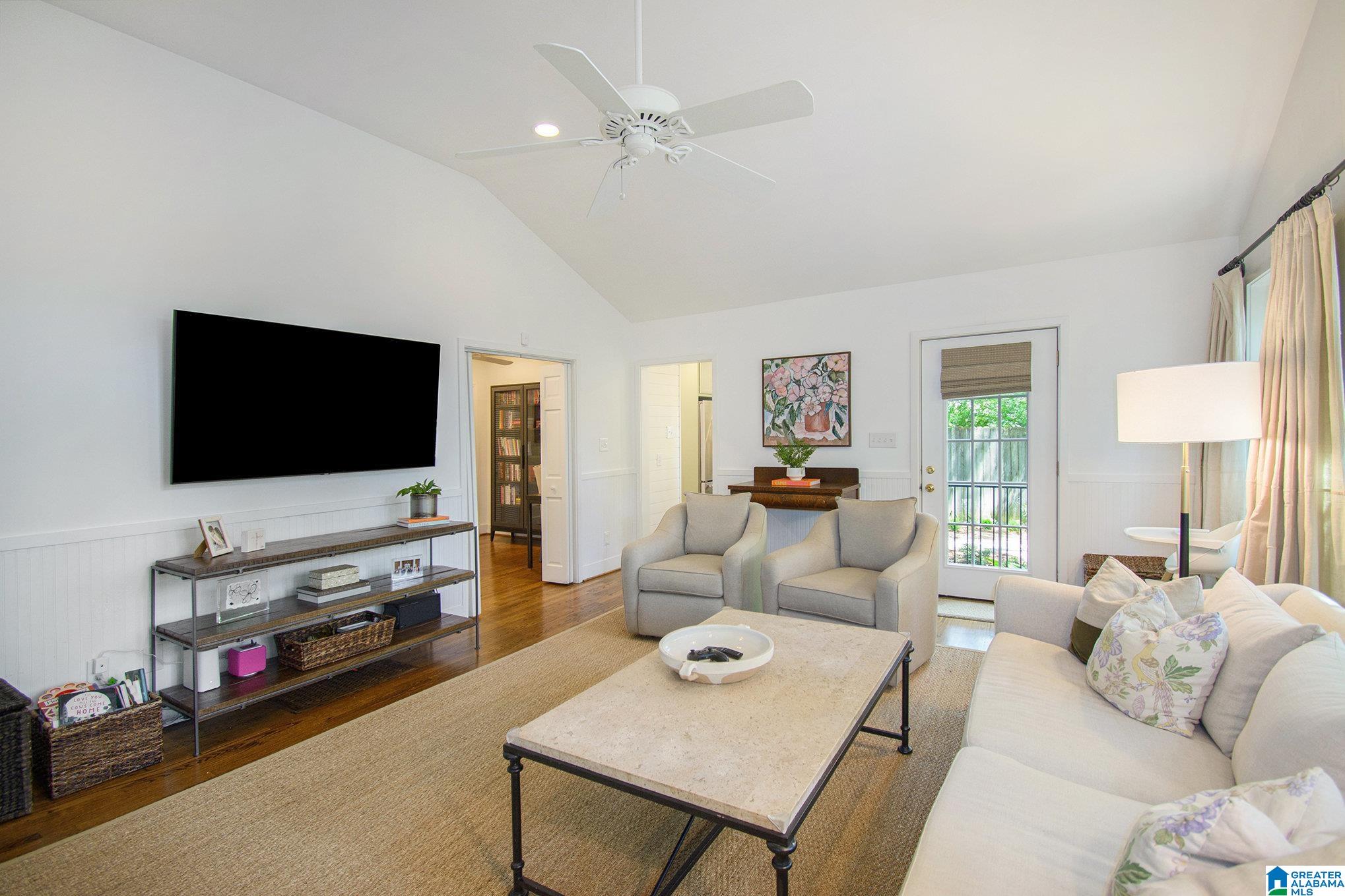 913 Sims Avenue Birmingham, AL 35213 - Photo 15 of 28