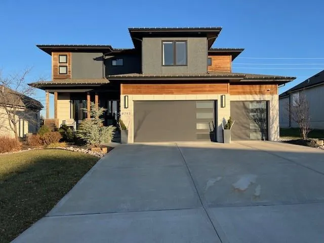 $630,000 | 8793 Greeley Street, Lenexa, KS 66227