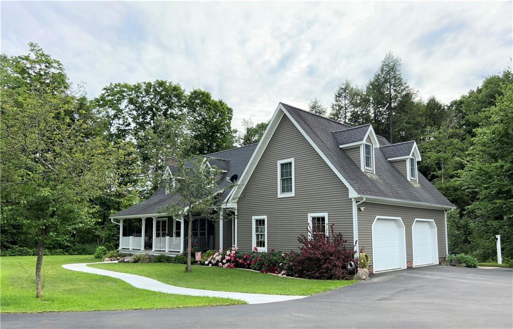 1673 Methodist Road Greenville, PA 16125 - Photo 3 of 25 a front view of house with yard and green space