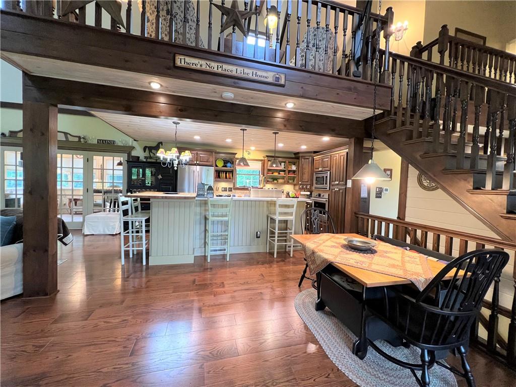 1673 Methodist Road Greenville, PA 16125 - Photo 8 of 25 a kitchen with a table chairs and entryway