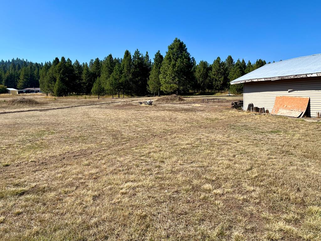 10319 Highway 55 Cascade, ID 83611 - Photo 14 of 23 Space from Neighbors