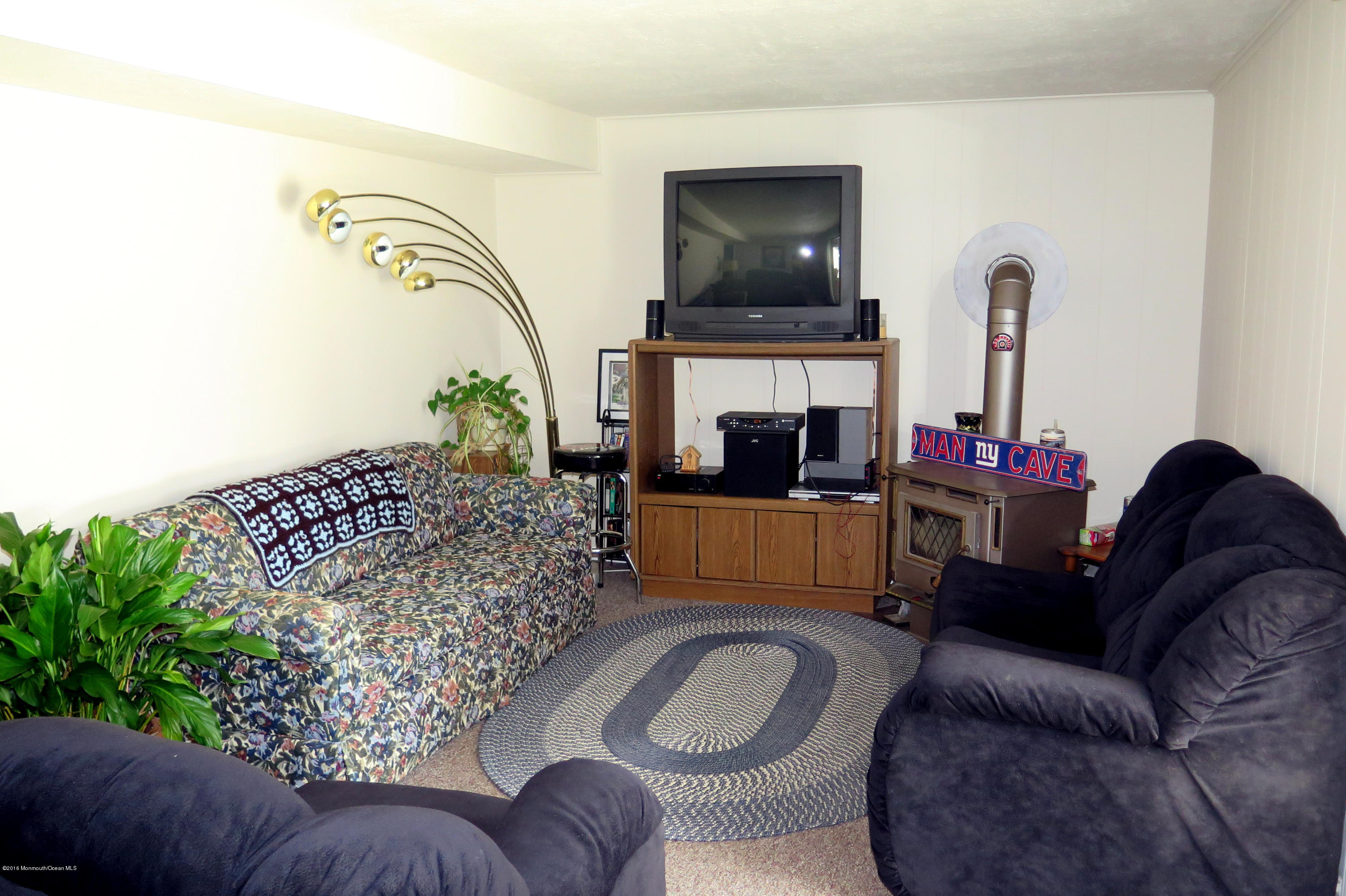 3 Chelsea Road Manalapan, NJ 07726 - Photo 15 of 26 1 Family Room 2