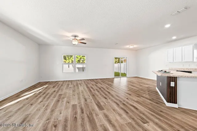 $409,000 | 7778 Meadow Walk Lane, Jacksonville, FL 32256