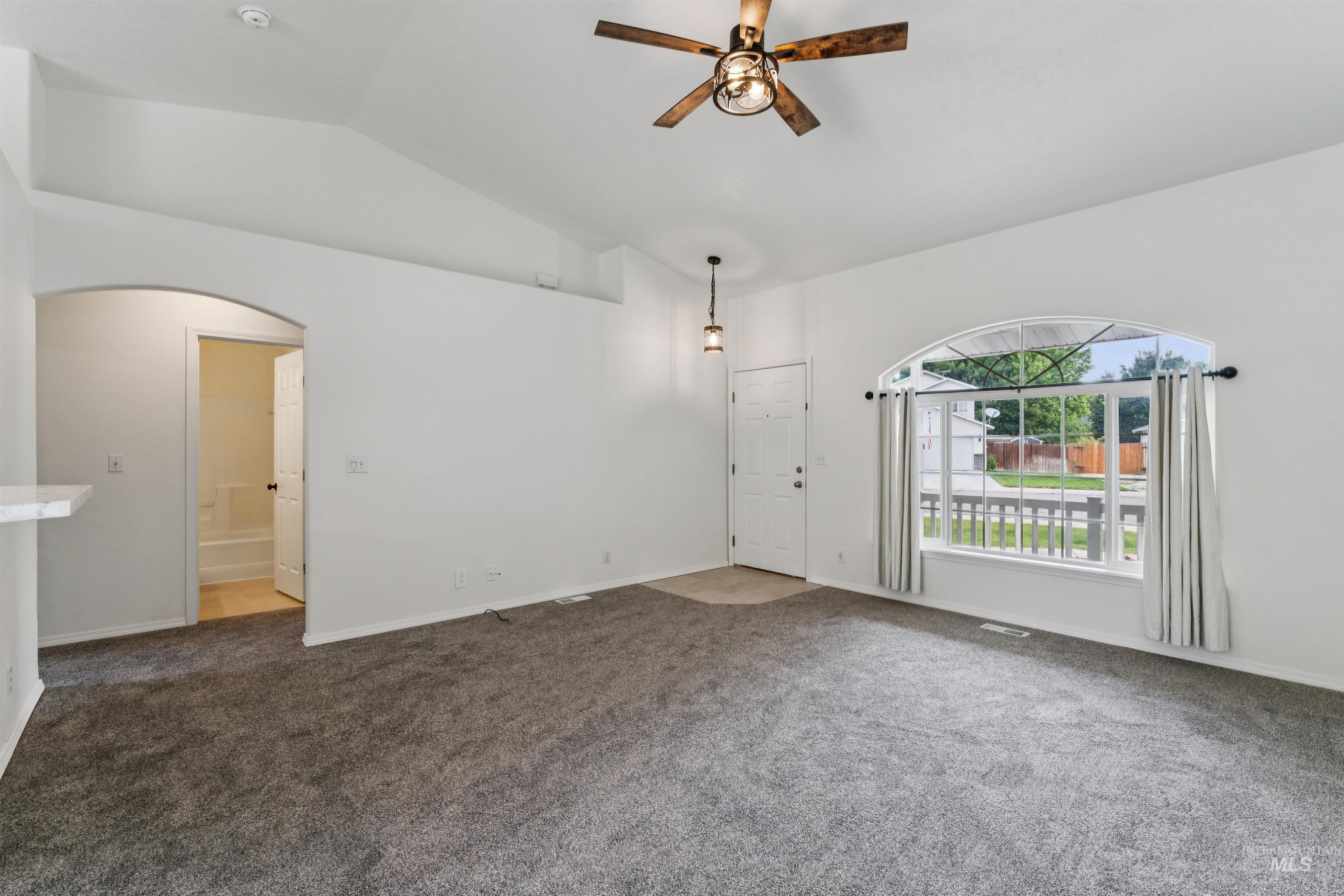 1007 West Honker Drive Meridian, ID 83642 - Photo 5 of 29