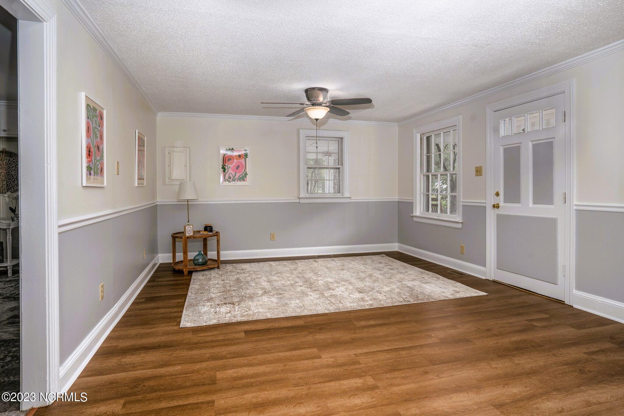 1036 Gay Road Rocky Mount, NC 27801 - Photo 9 of 31 Living Room