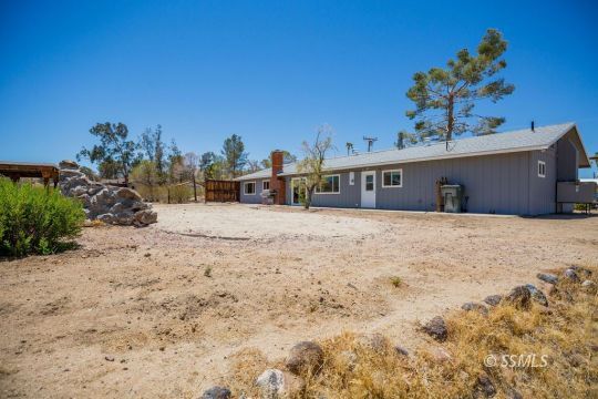 2030 South Inyo Street Ridgecrest, CA 93555 - Photo 41 of 42 a view of a terrace view