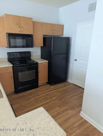 $1,275 | 8290 Gate Parkway, Unit 105, Jacksonville, FL 32216