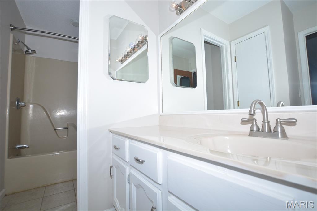 1603 Independence Road Rolla, MO 65401 - Photo 13 of 29