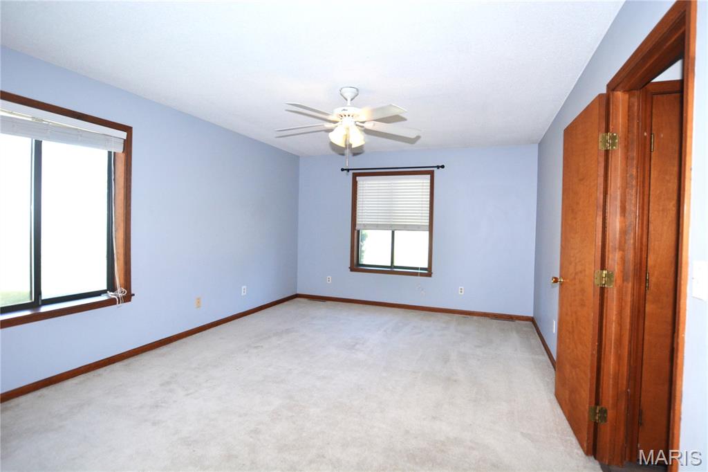 1603 Independence Road Rolla, MO 65401 - Photo 9 of 29