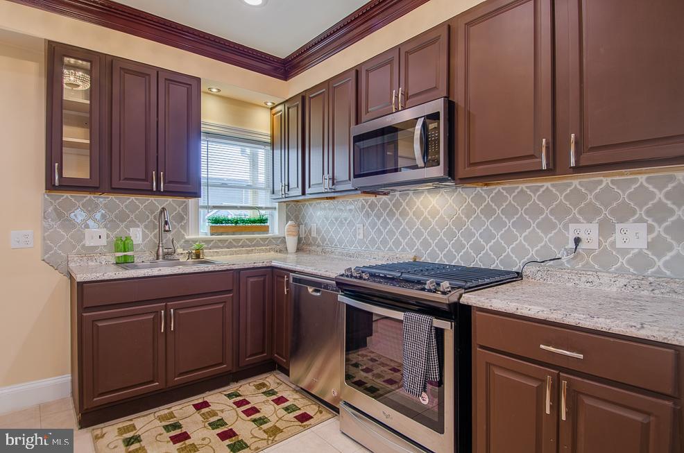6749 Woodley Road Dundalk, MD 21222 - Photo 11 of 34 Gallery Image 11