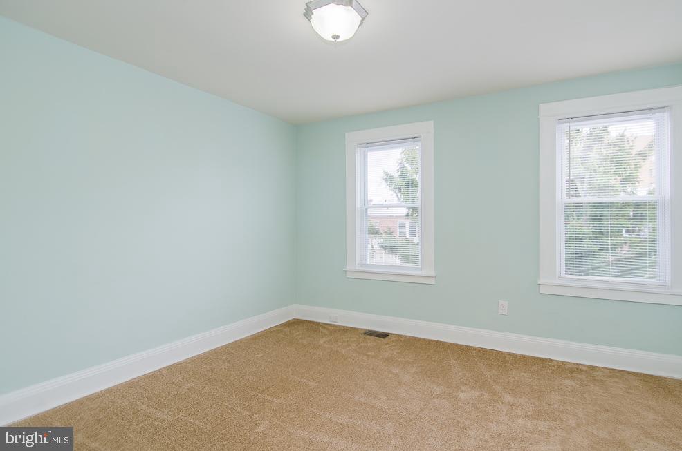 6749 Woodley Road Dundalk, MD 21222 - Photo 14 of 34 Gallery Image 14