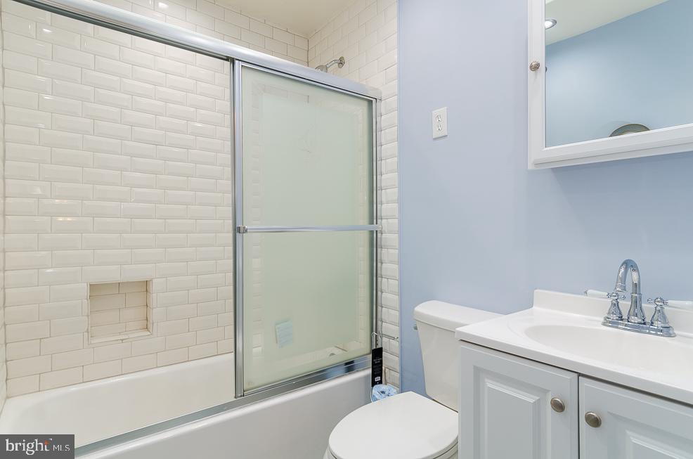 6749 Woodley Road Dundalk, MD 21222 - Photo 19 of 34 Gallery Image 19