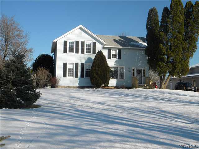 7543 Chestnut Ridge Road Royalton, NY 14094 - Photo 1 of 1 Exterior Front