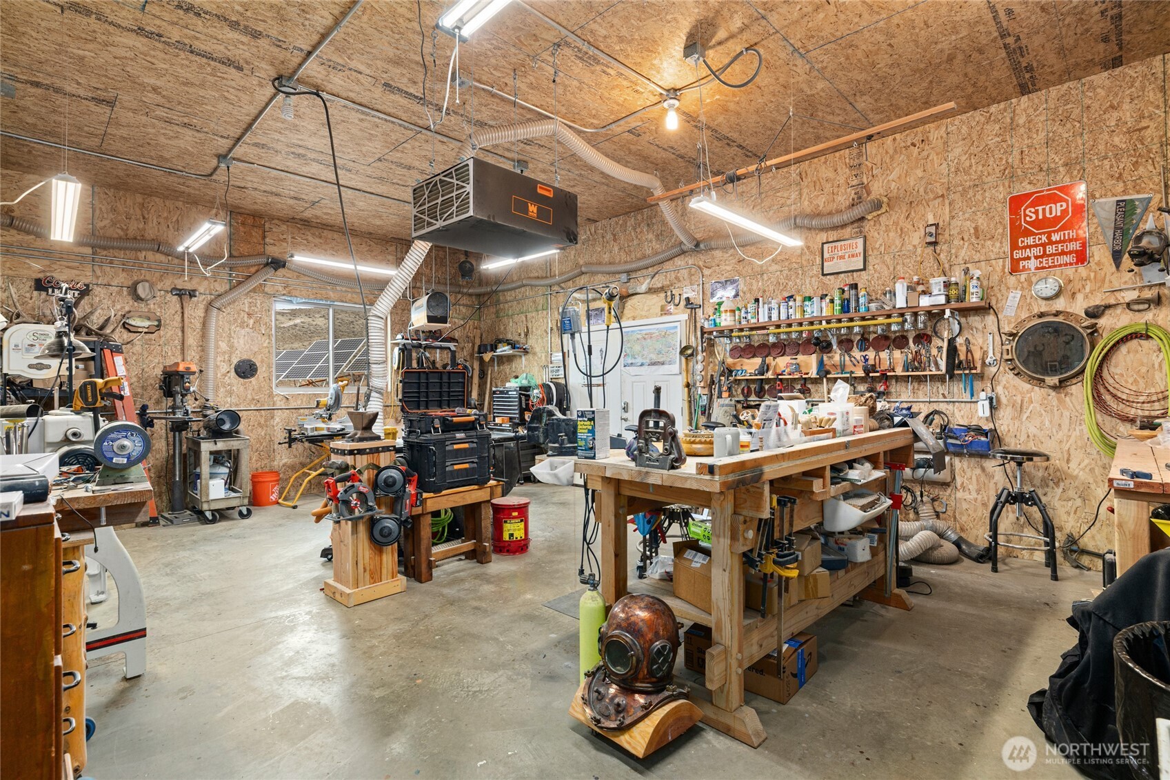 6083 Secret Canyon Road Ellensburg, WA 98926 - Photo 31 of 40 a view of gym