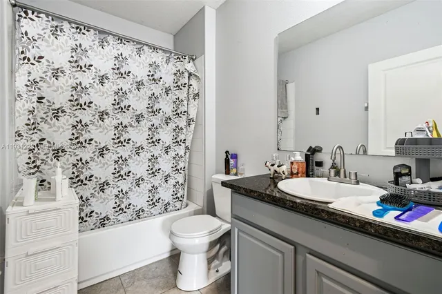 $385,000 | 7113 Ozello Trail Avenue, Sun City Center, FL 33573