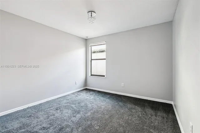 $385,000 | 7113 Ozello Trail Avenue, Sun City Center, FL 33573