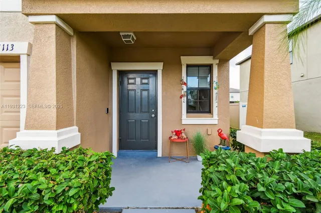 $385,000 | 7113 Ozello Trail Avenue, Sun City Center, FL 33573