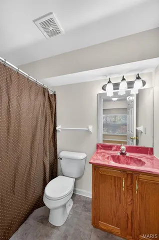 $430,000 | 1433 Schoal Creek Drive, St. Peters, MO 63366