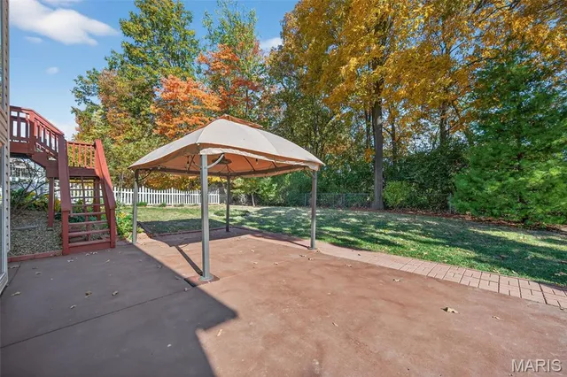 $430,000 | 1433 Schoal Creek Drive, St. Peters, MO 63366