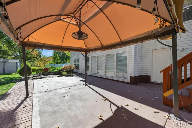 $430,000 | 1433 Schoal Creek Drive, St. Peters, MO 63366