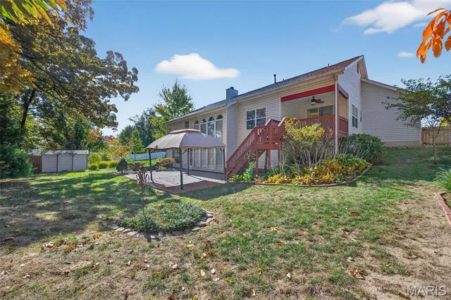 $430,000 | 1433 Schoal Creek Drive, St. Peters, MO 63366