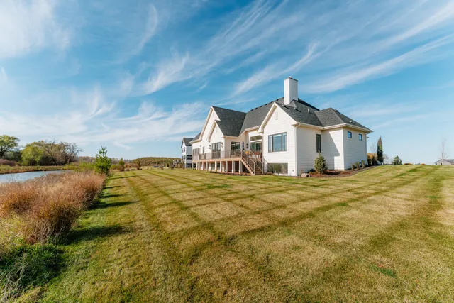 $2,150,000 | 20285 Newport Lane, Brookfield, WI 53045