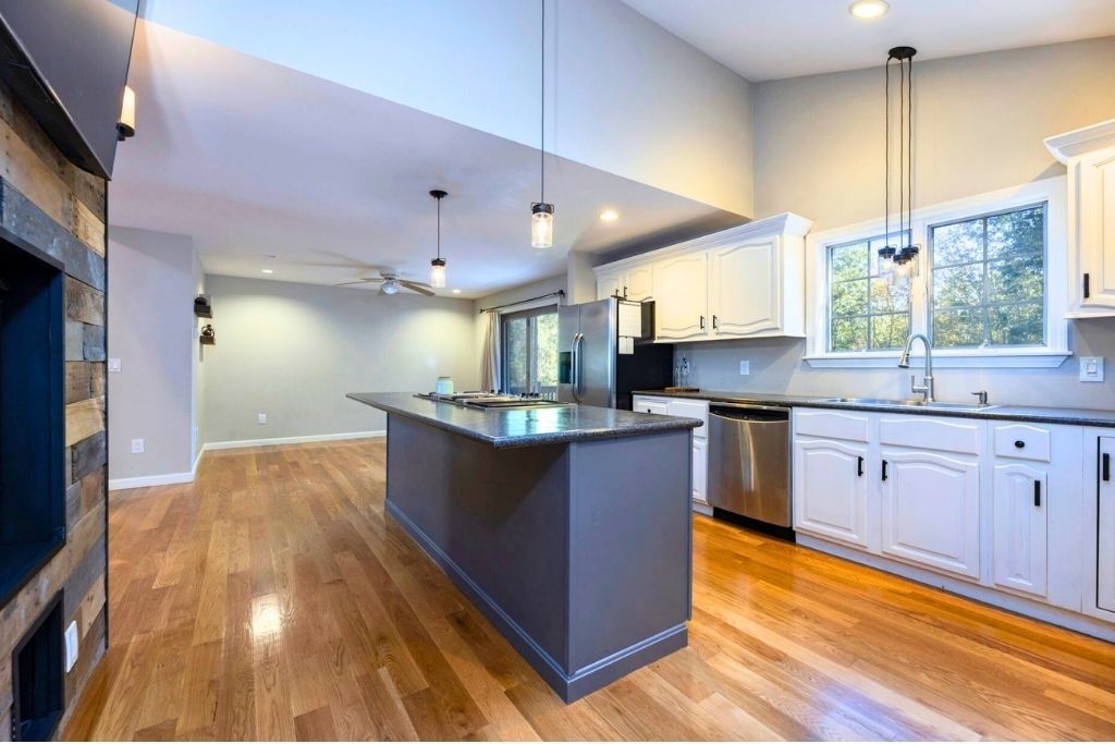 1398 Harkney Hill Road Coventry, RI 02816 - Photo 19 of 49