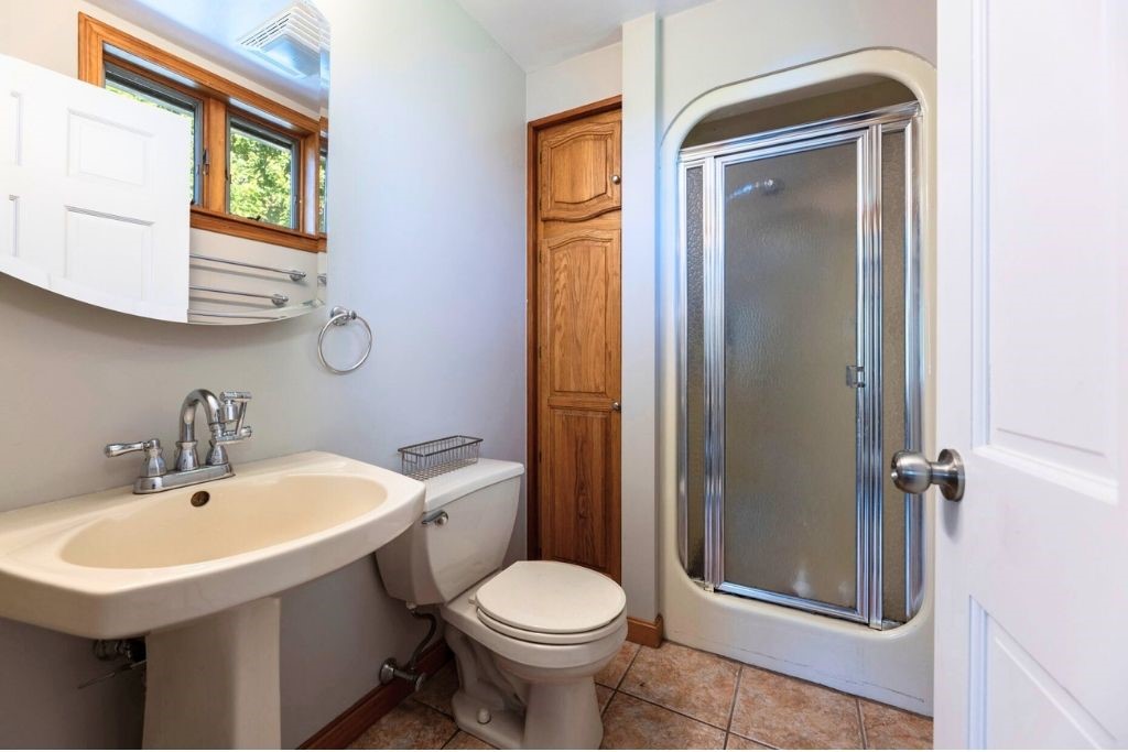 1398 Harkney Hill Road Coventry, RI 02816 - Photo 30 of 49