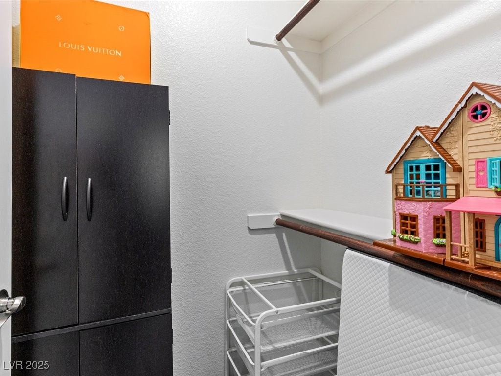 5505 Big Sky Lane Las Vegas, NV 89149 - Photo 24 of 42 View of walk in closet