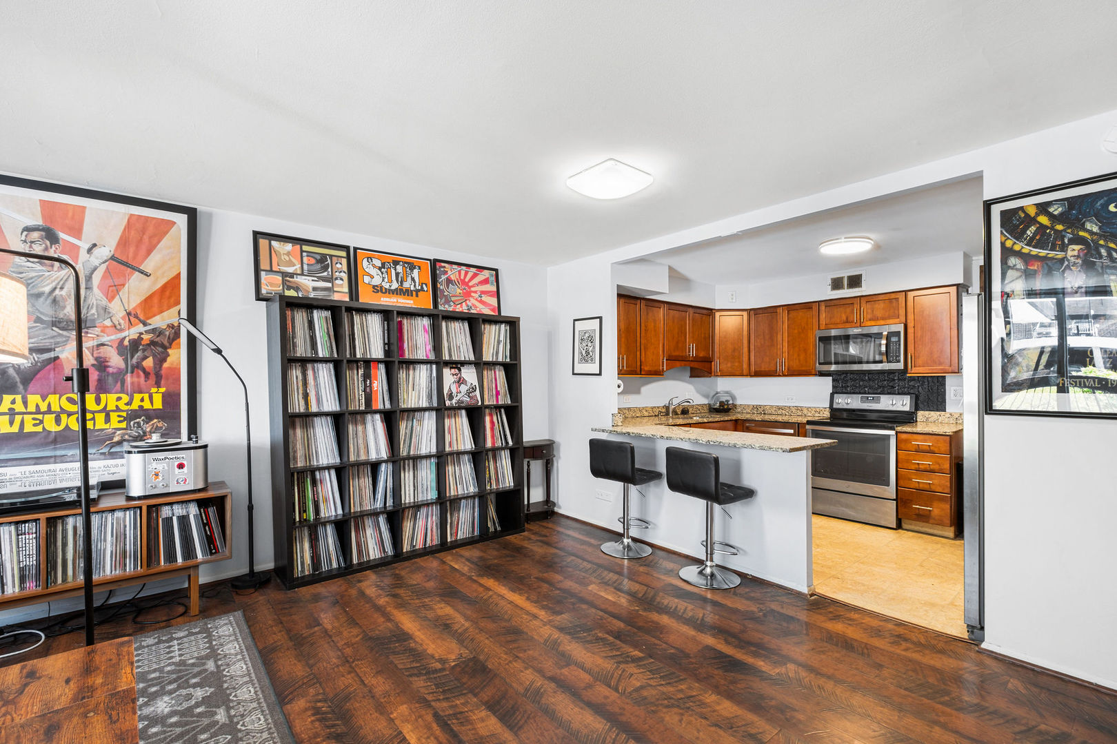 5901 North Sheridan Road, Unit 2C Chicago, IL 60660 - Photo 7 of 28