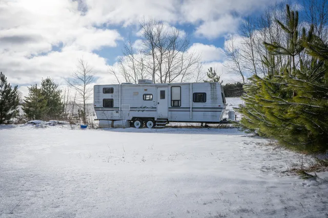 $125,000 | 5143 South 8 Mile Road, Falmouth, MI 49632