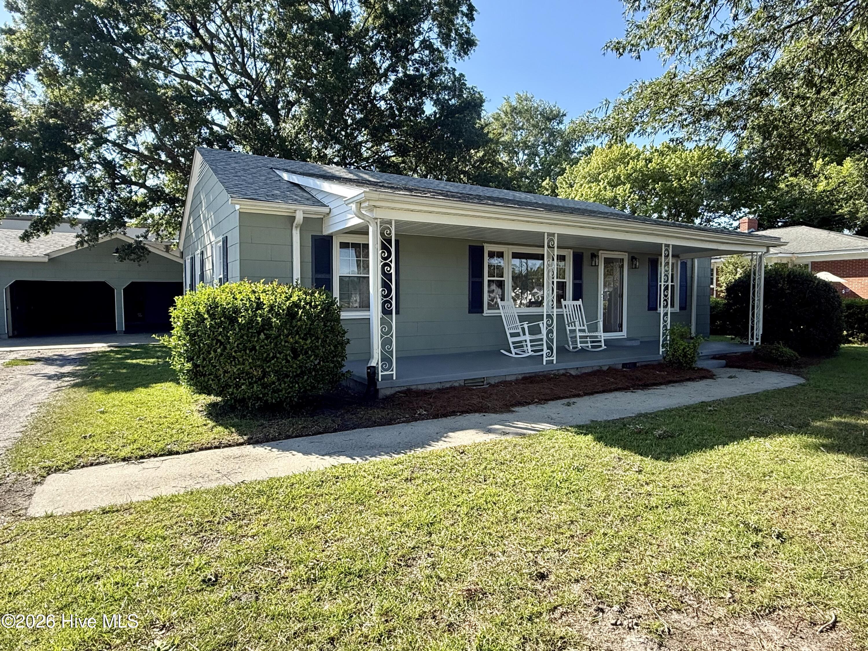 161 Walhurst Avenue Chocowinity, NC 27817 - Photo 4 of 73