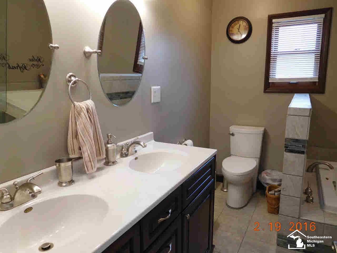 1376 Baldwin Road Monroe, MI 48162 - Photo 19 of 37 20459808-18.JPG