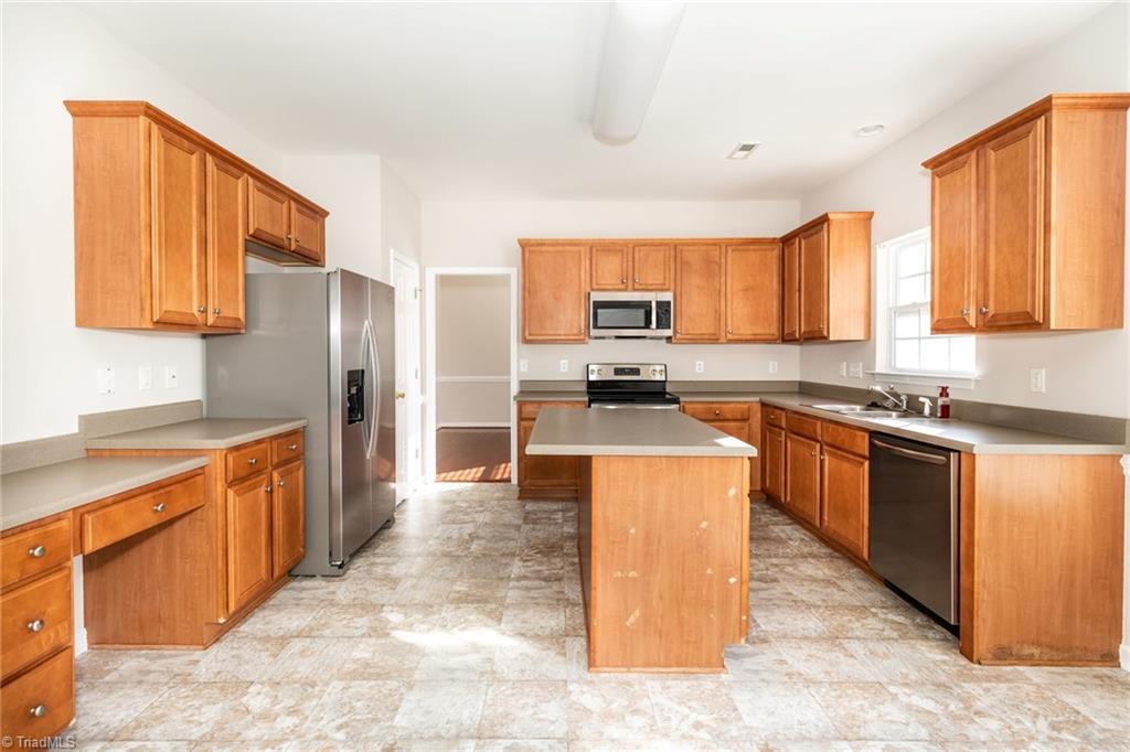 6319 Ridge Haven Road Greensboro, NC 27410 - Photo 15 of 44 Gallery Image 15