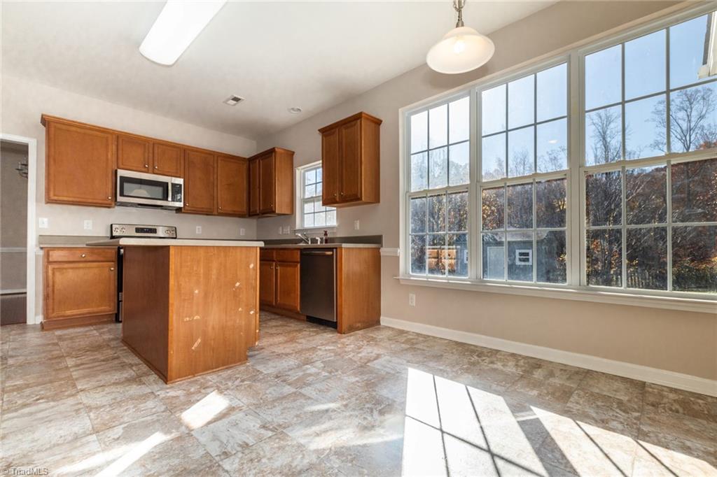 6319 Ridge Haven Road Greensboro, NC 27410 - Photo 17 of 44 Gallery Image 17