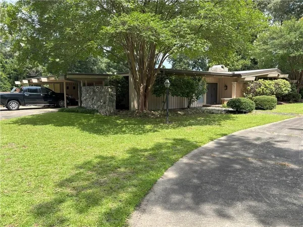 $299,000 | 123 Tanglewood Drive, Warner Robins, GA 31093