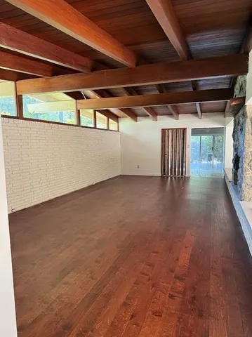 a view of outdoor space