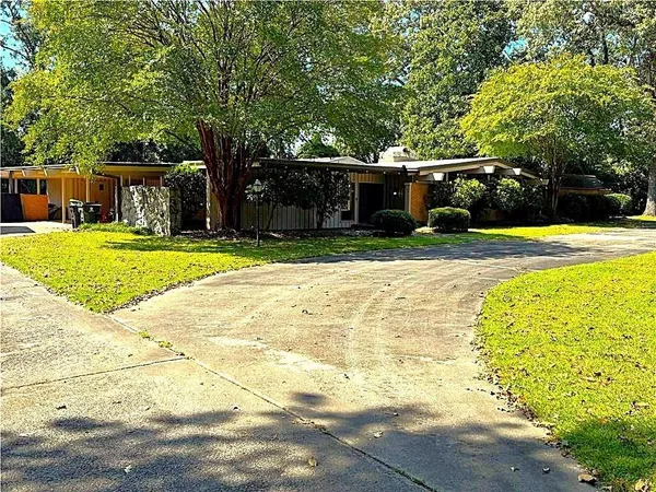 $299,000 | 123 Tanglewood Drive, Warner Robins, GA 31093