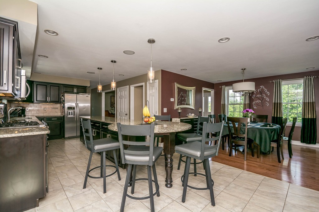 68 Clement Road Dracut, MA 01826 - Photo 15 of 30