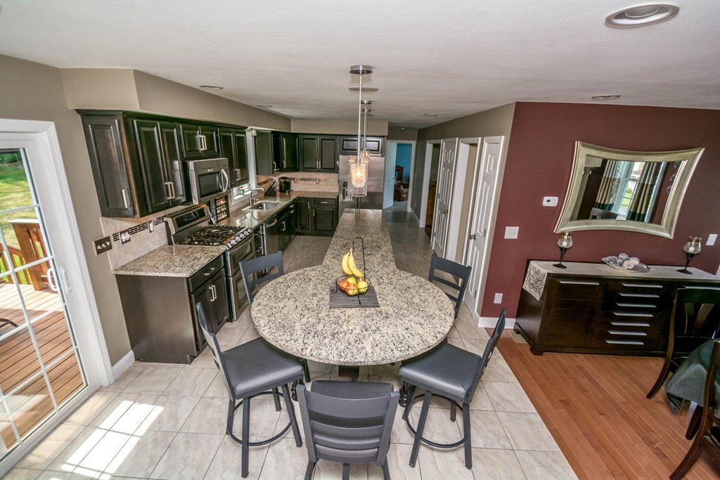 68 Clement Road Dracut, MA 01826 - Photo 16 of 30