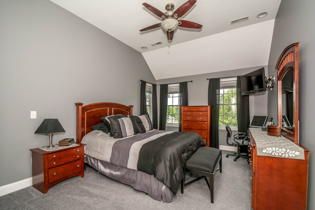 68 Clement Road Dracut, MA 01826 - Photo 20 of 30