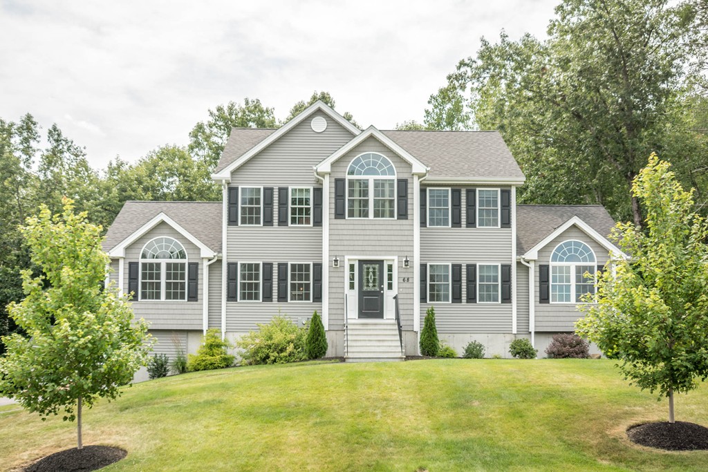 68 Clement Road Dracut, MA 01826 - Photo 2 of 30