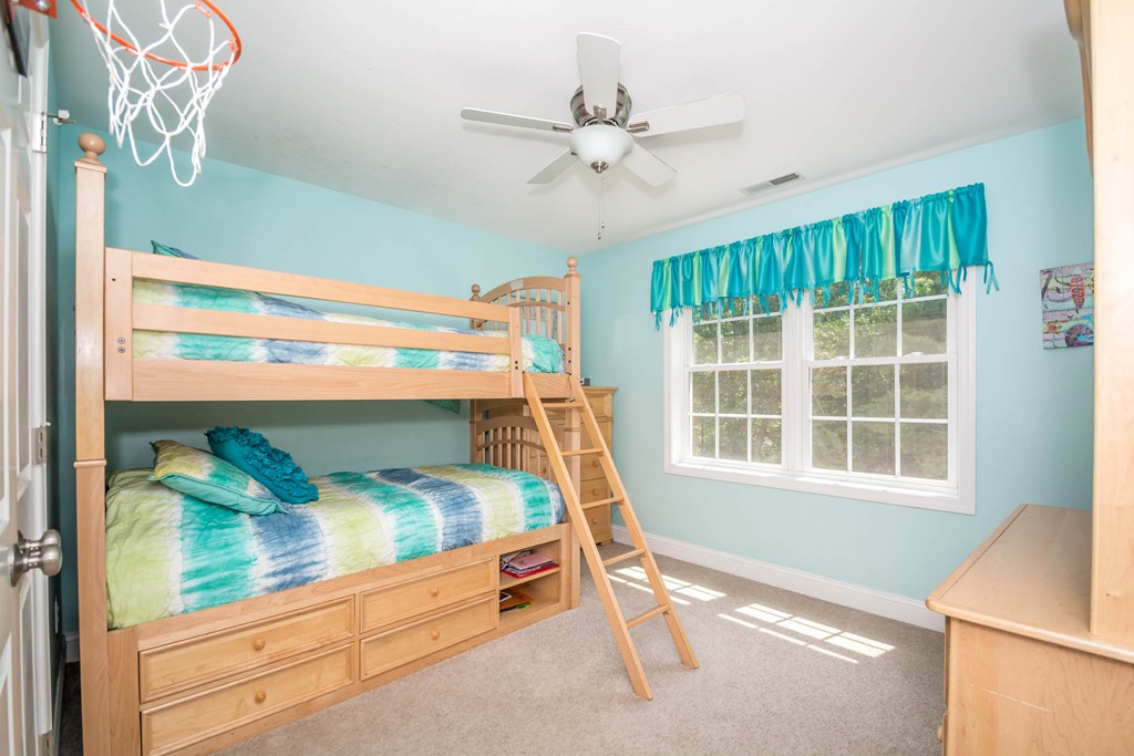 68 Clement Road Dracut, MA 01826 - Photo 24 of 30