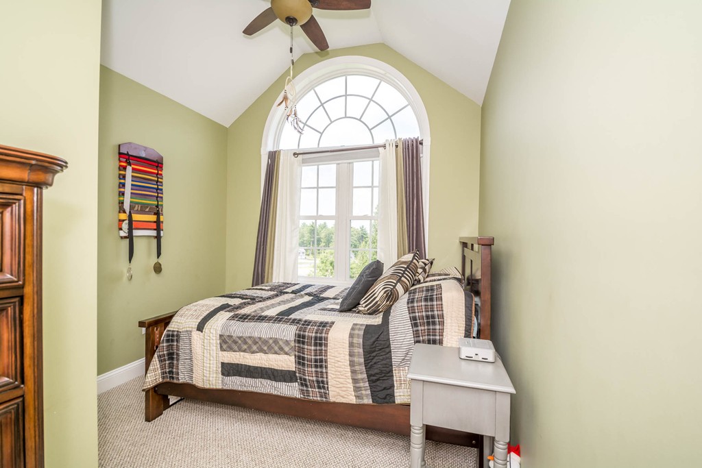 68 Clement Road Dracut, MA 01826 - Photo 27 of 30