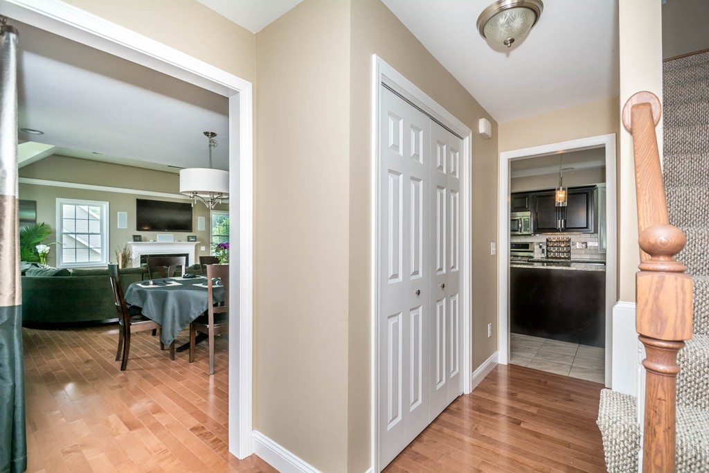 68 Clement Road Dracut, MA 01826 - Photo 6 of 30