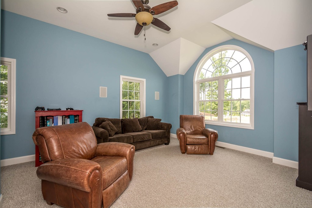 68 Clement Road Dracut, MA 01826 - Photo 9 of 30