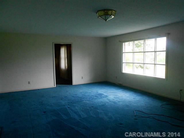 2271 Hicklin Bridge Road Edgemoor, SC 29712 - Photo 3 of 11
