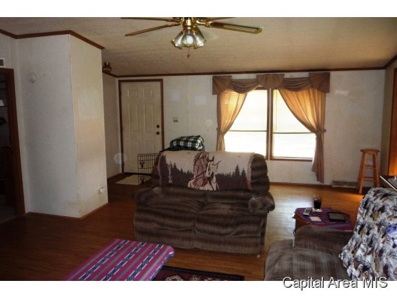 4063 Shaler Road Springfield, IL 62707 - Photo 3 of 24