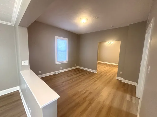 $249,900 | 756 Walnut Avenue, Elgin, IL 60123