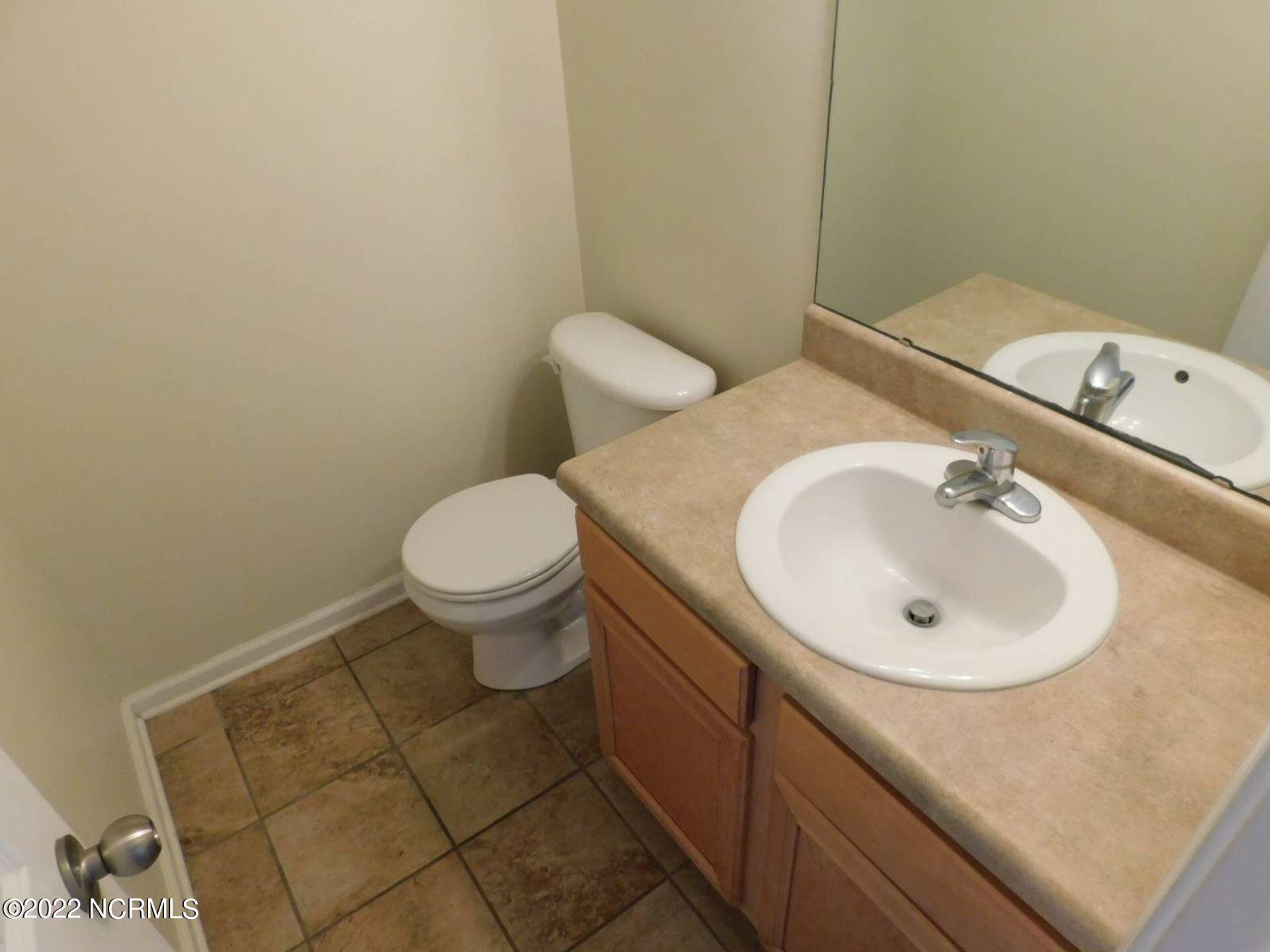 104 Apache Trail Havelock, NC 28532 - Photo 8 of 17 Half Bath